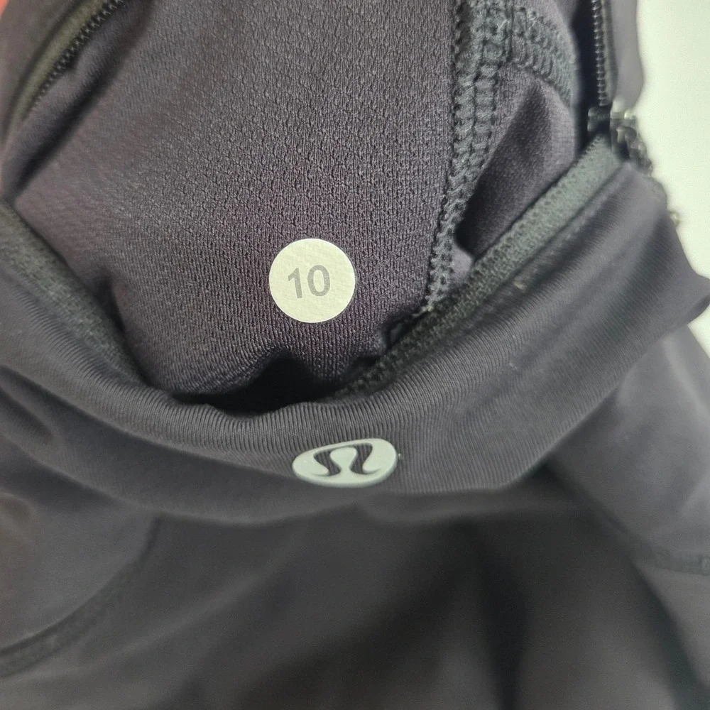 Lululemon Black Crop Leggings Womens Size 10 Running Training Activewear FLAWED